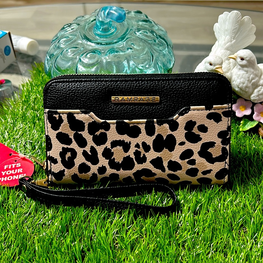 Rampage Wristlet/wallet
